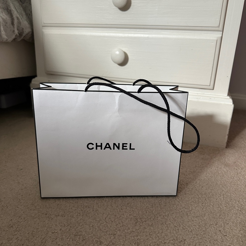 CHANEL White and Black Gift Bag